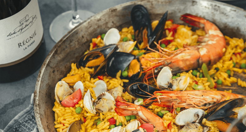 Seafood paella