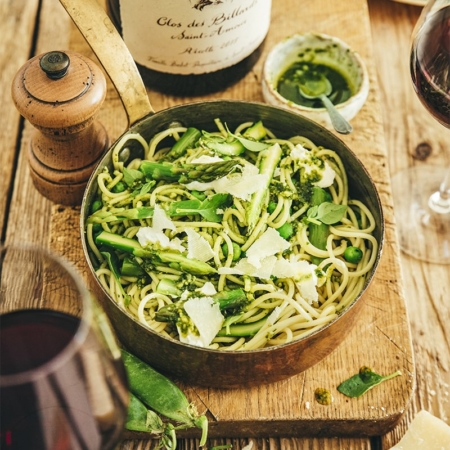 Spaghetti with green veggies, burrata and pistachio pesto