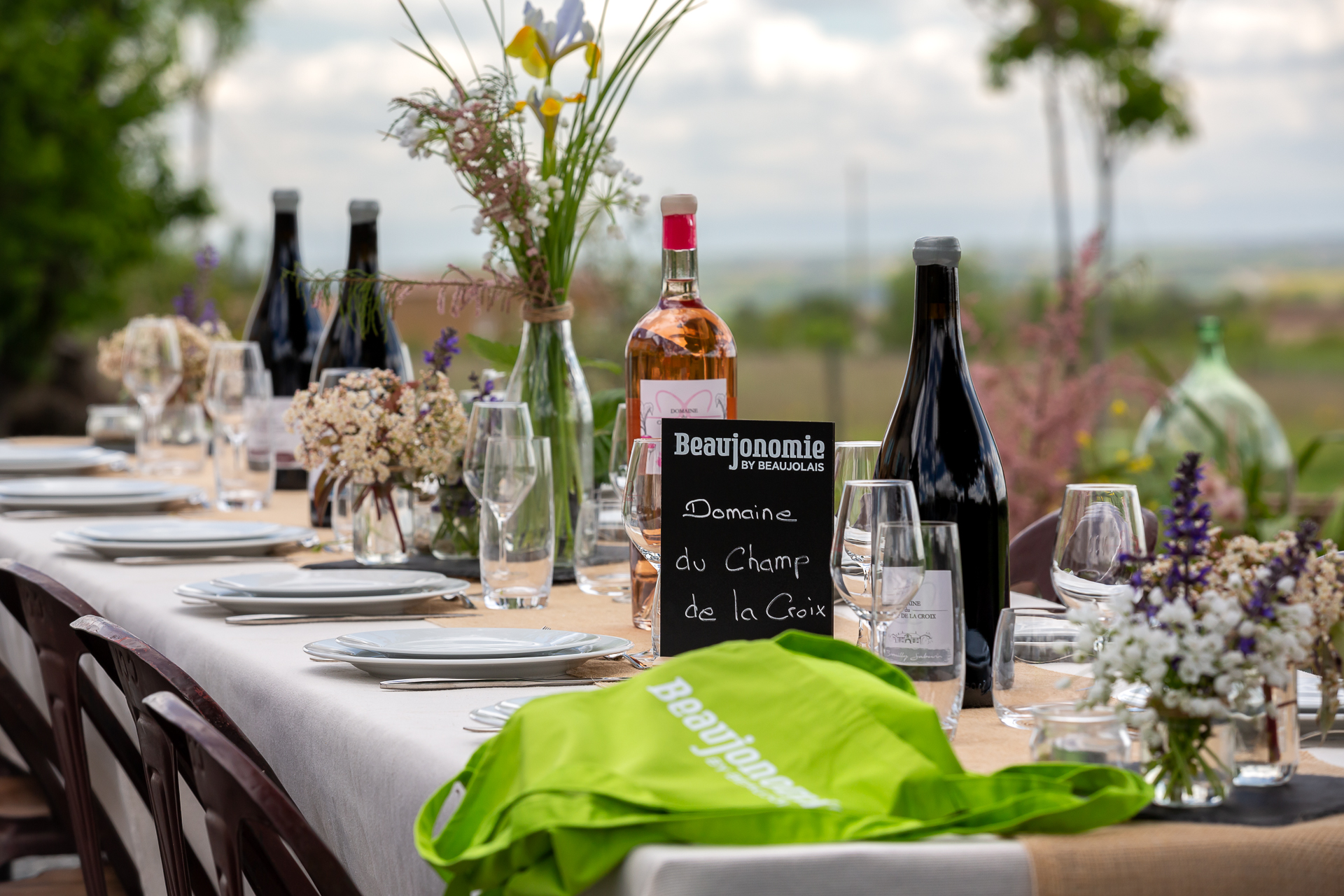 Bienvenue en Beaujonomie au Domaine du Champ de la Croix