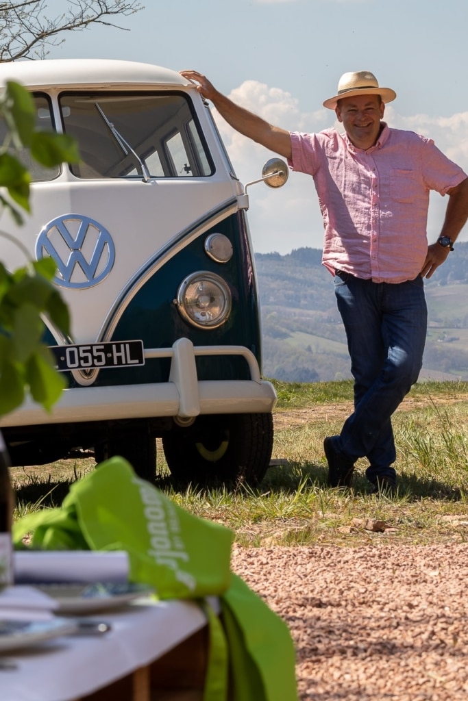 Œnotourisme en combi : le "wine tasting truck" du Château de Juliénas