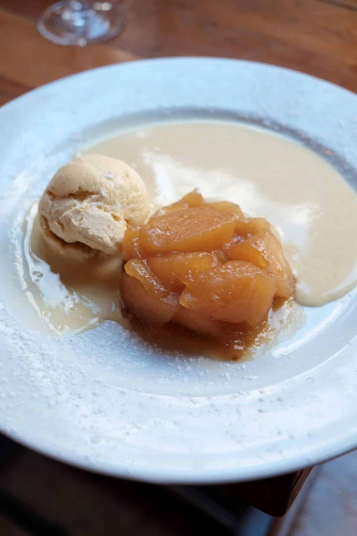 Dessert du jour à La Tute, Bistrot Beaujolais à Paris