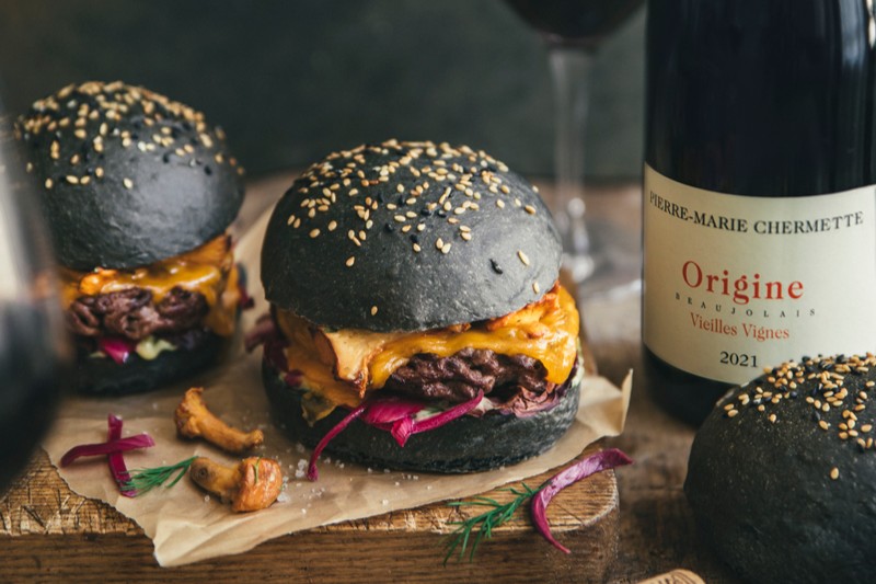 Quel vin avec un burger ? À chaque recette son Beaujolais !